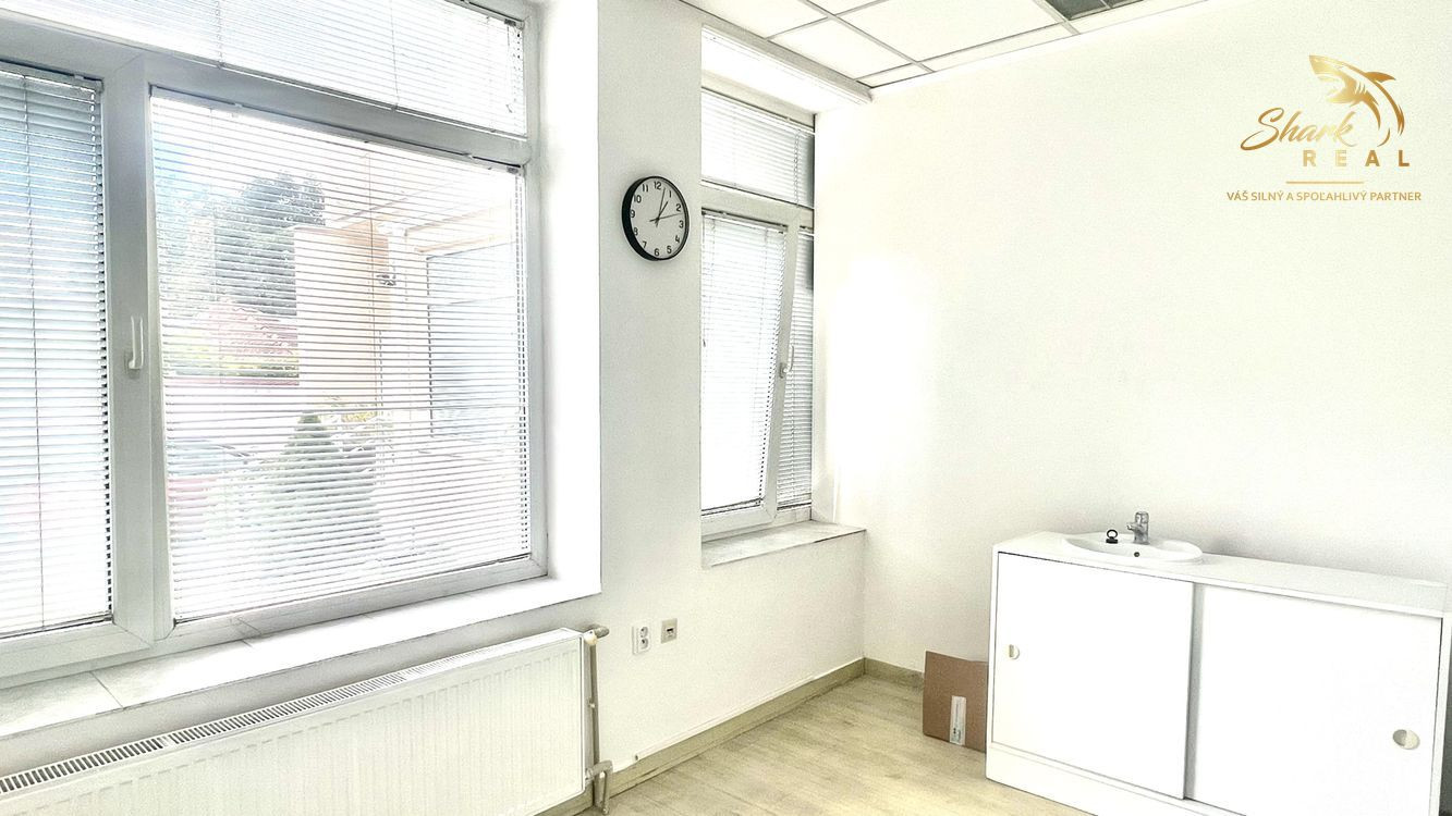 Útulný priestor vhodný ako kancelária, či iná prevádzka