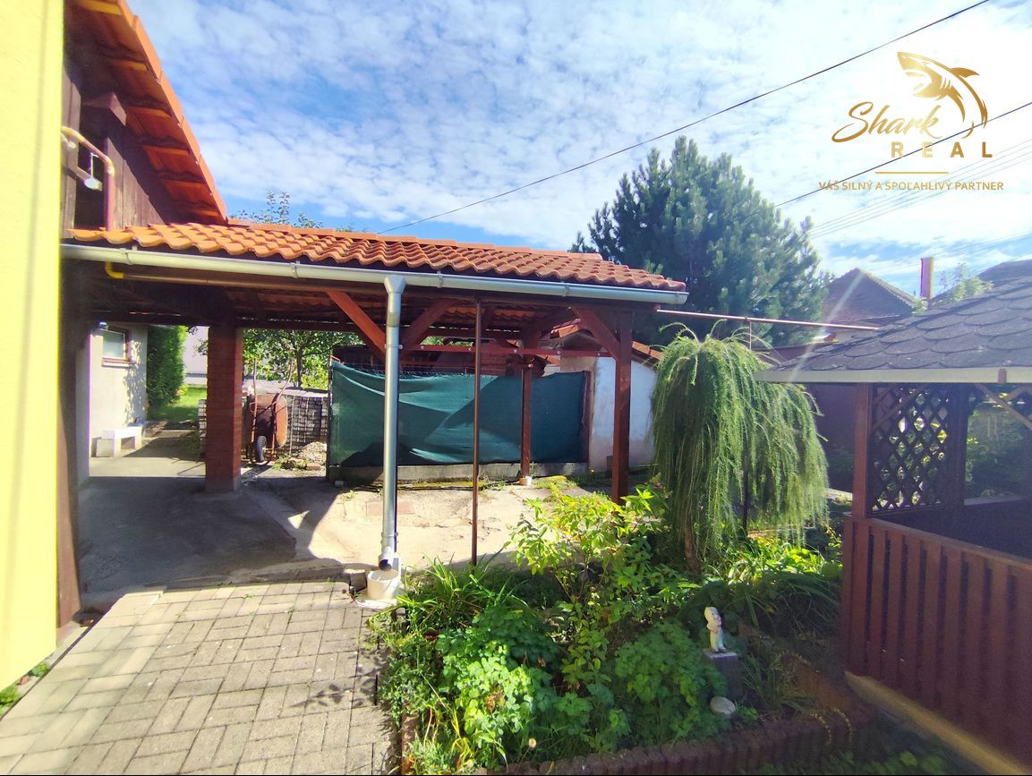 REZERVOVANÉ - Novinka! Priestranný rodinný dom v peknej prírode 