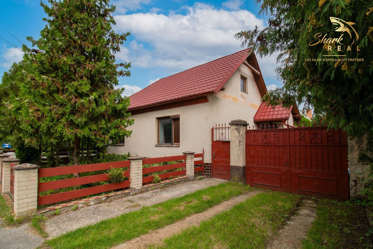 Rodinný dom s chatkou ideálny na rekonštrukciu v obci Považany