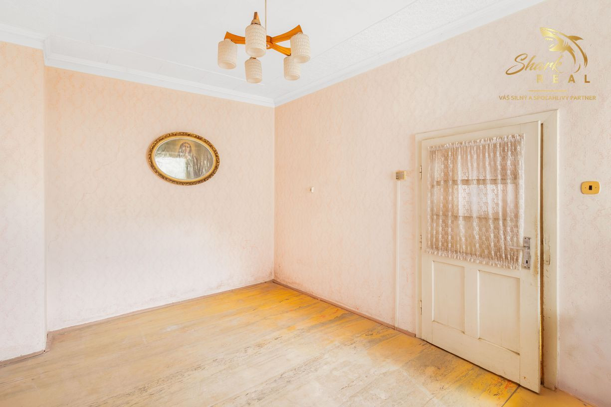 Rodinný dom s chatkou ideálny na rekonštrukciu v obci Považany