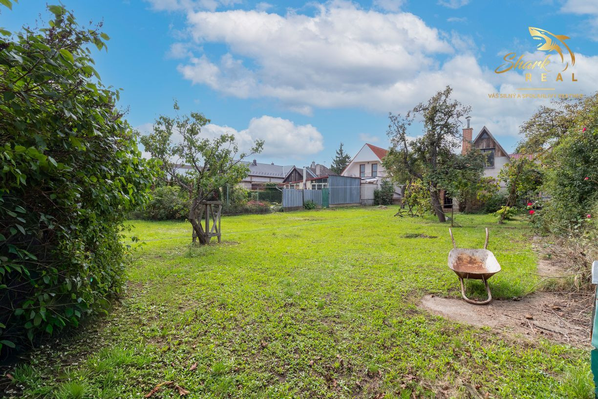 Atraktívny stavebný pozemok pri Novom Meste n. Váhom