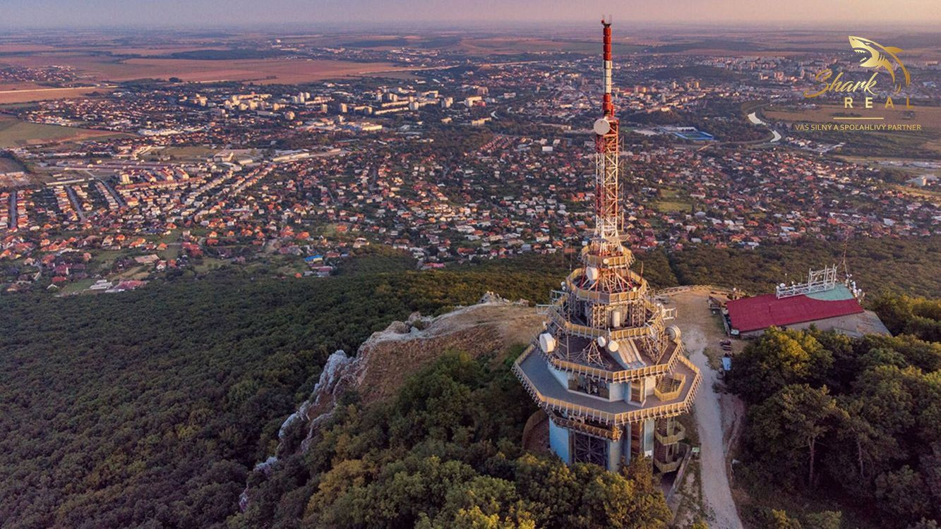 Na predaj stavebný pozemok v tichej lokalite v Nitre na Zobore.