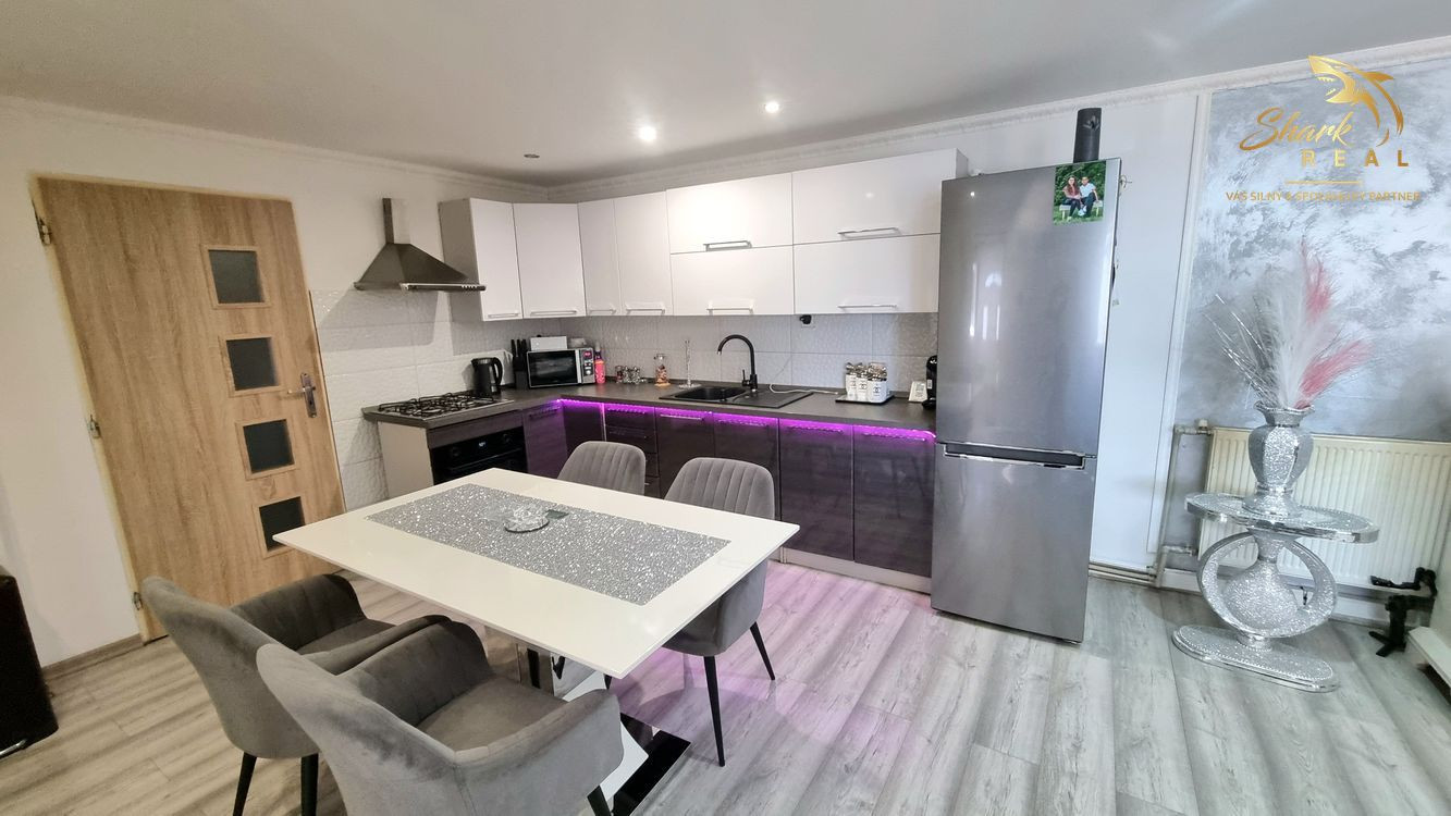 Rodinný dom s prístavbou 