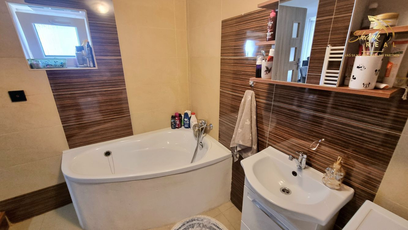 Rodinný dom s prístavbou 