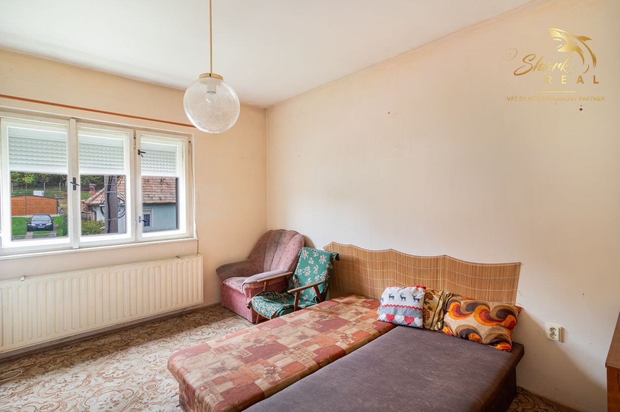 Priestranný rodinný dom s rozľahlým pozemkom