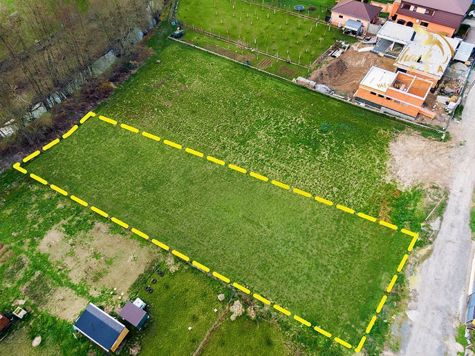 Predám STAVEBNÝ POZEMOK  1317 m2