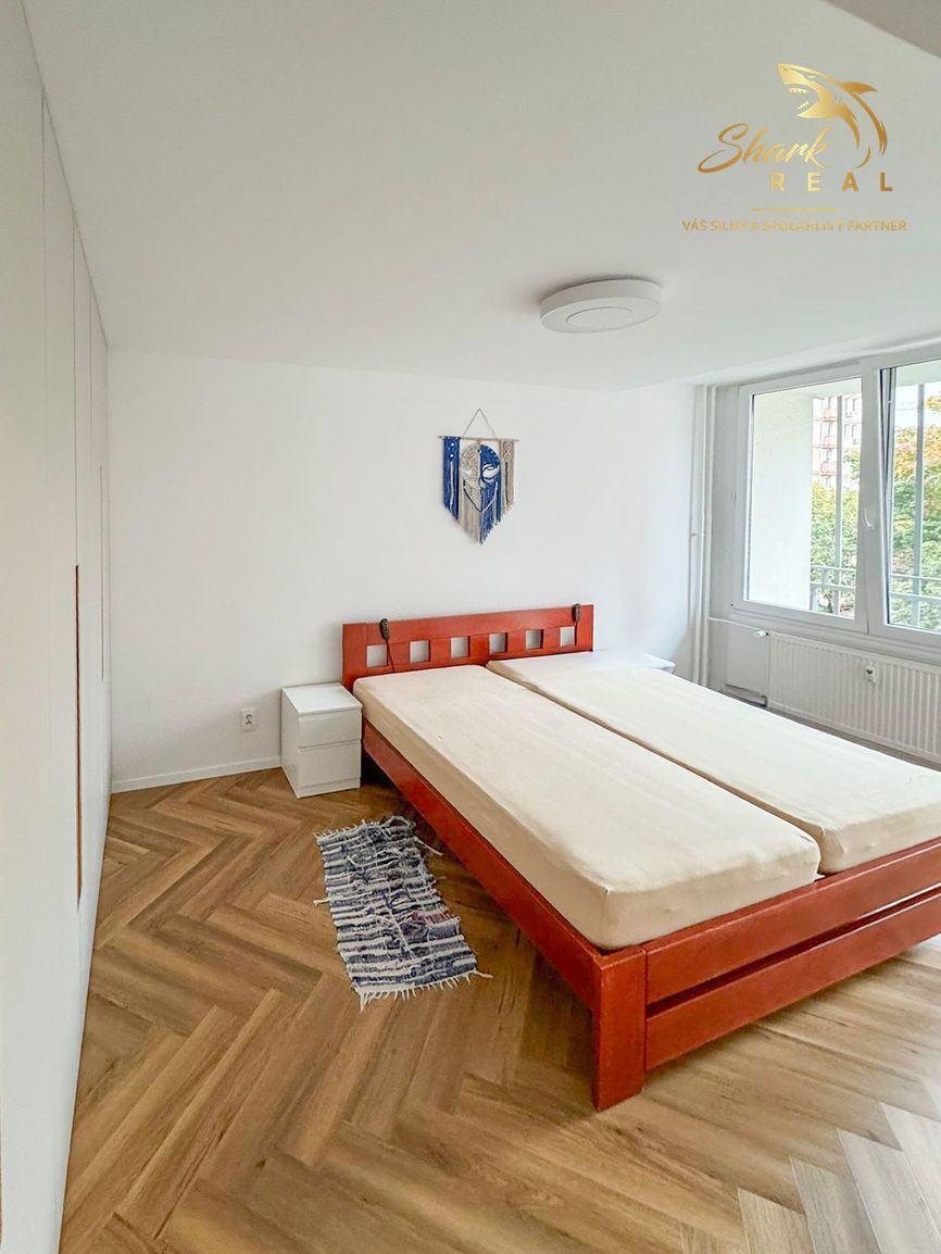Na prenájom moderný 2,5-izbový byt po kompletnej rekonštrukcii
