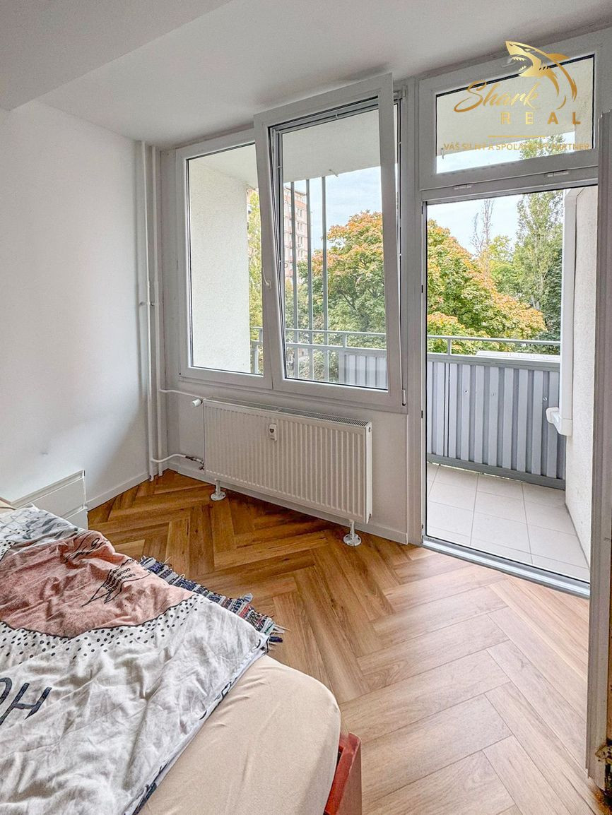 Na prenájom moderný 2,5-izbový byt po kompletnej rekonštrukcii