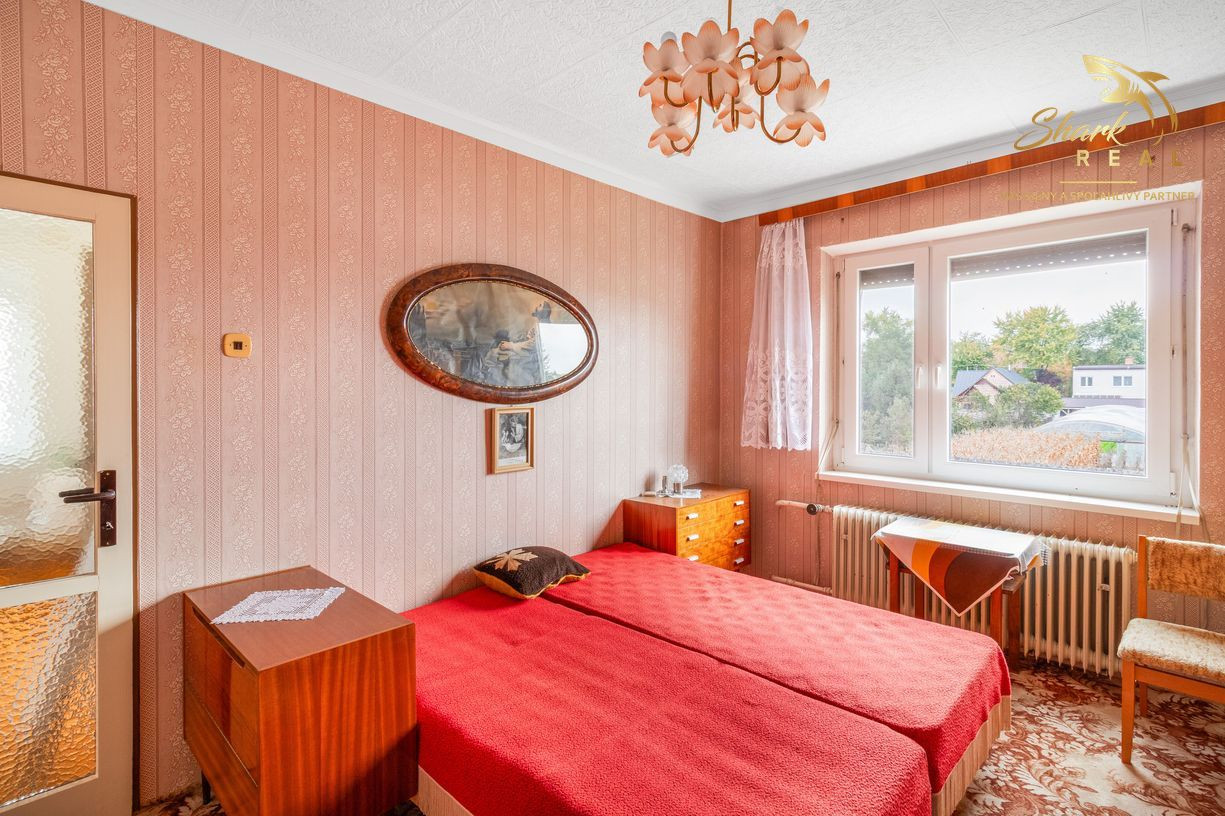 NEPREHLIADNITE! Na predaj 4 izbový rodinný dom v tichej časti obce