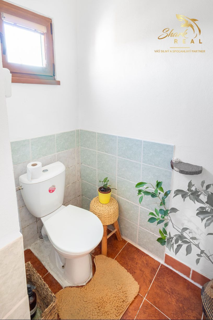 Príjemný 3-izbový dom s veľkým pozemkom 