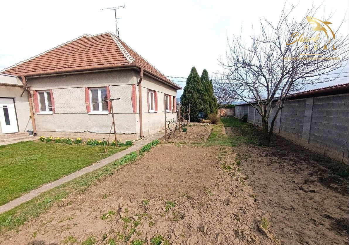 RODINNÝ DOM - HRUŠOVANY