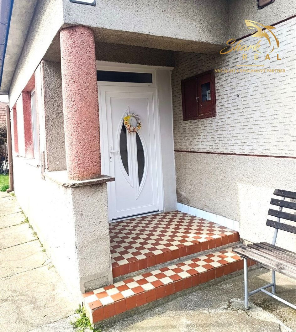 RODINNÝ DOM - HRUŠOVANY