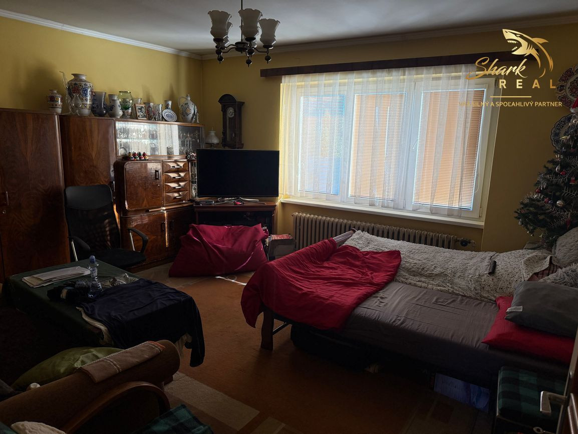 Na predaj starší 3-izbový rodinný dom Pezinok - Grinava