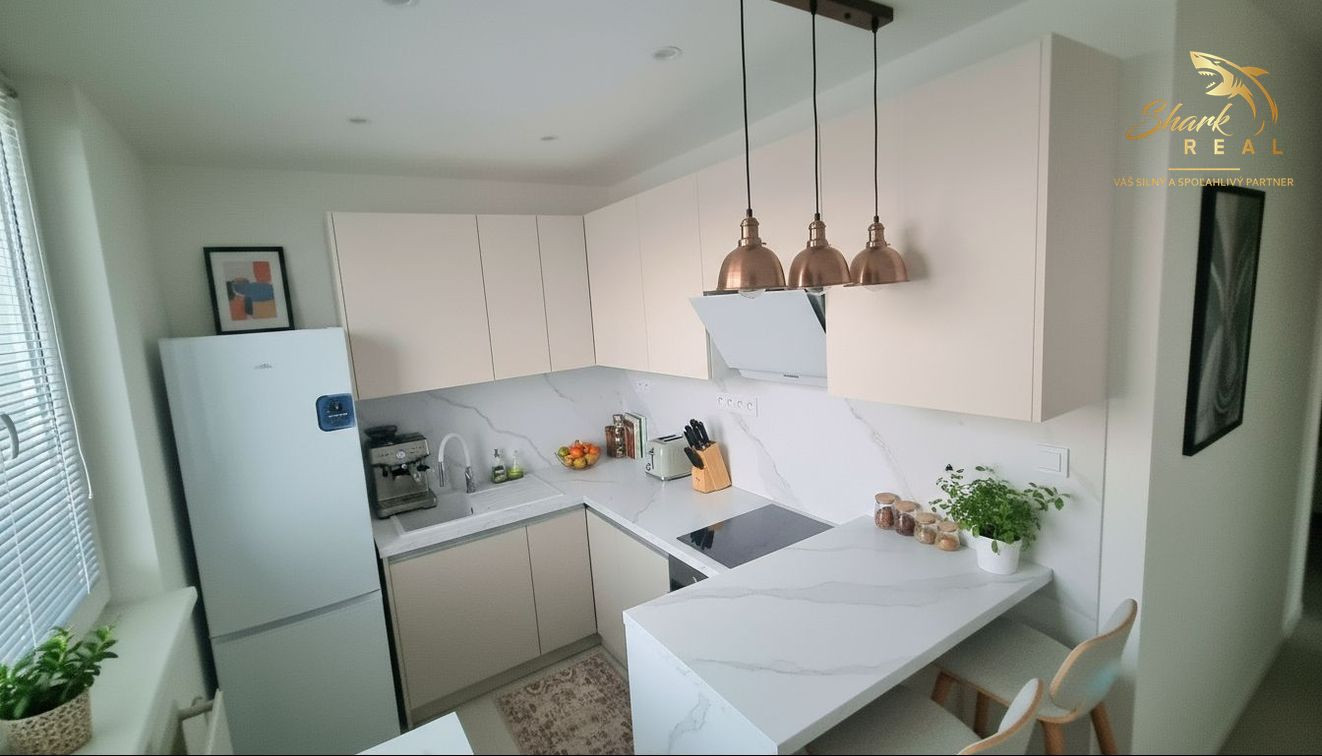  Na predaj 2-izbový byt po exkluzívnej kompletnej rekonštrukcii v meste Trebišov s vizualizáciou