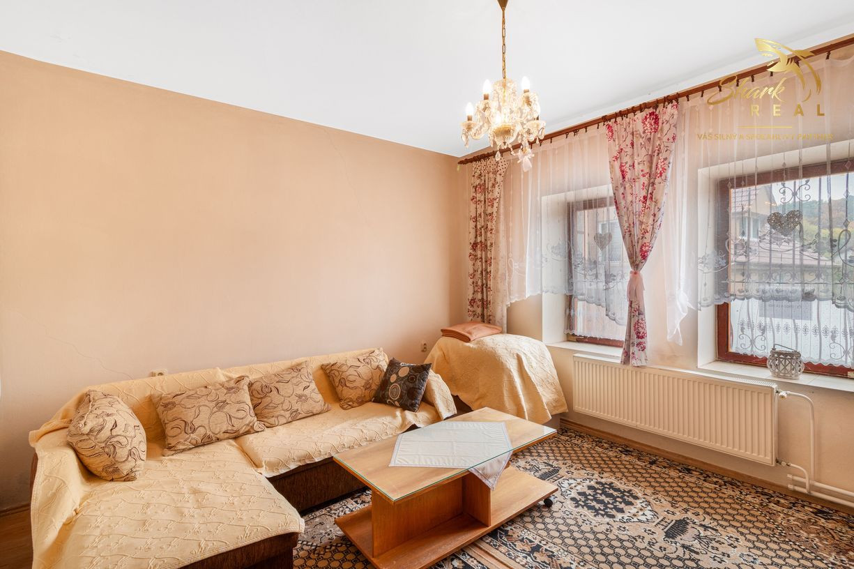 Útulný dom s nádhernou záhradou v krásnej prírode