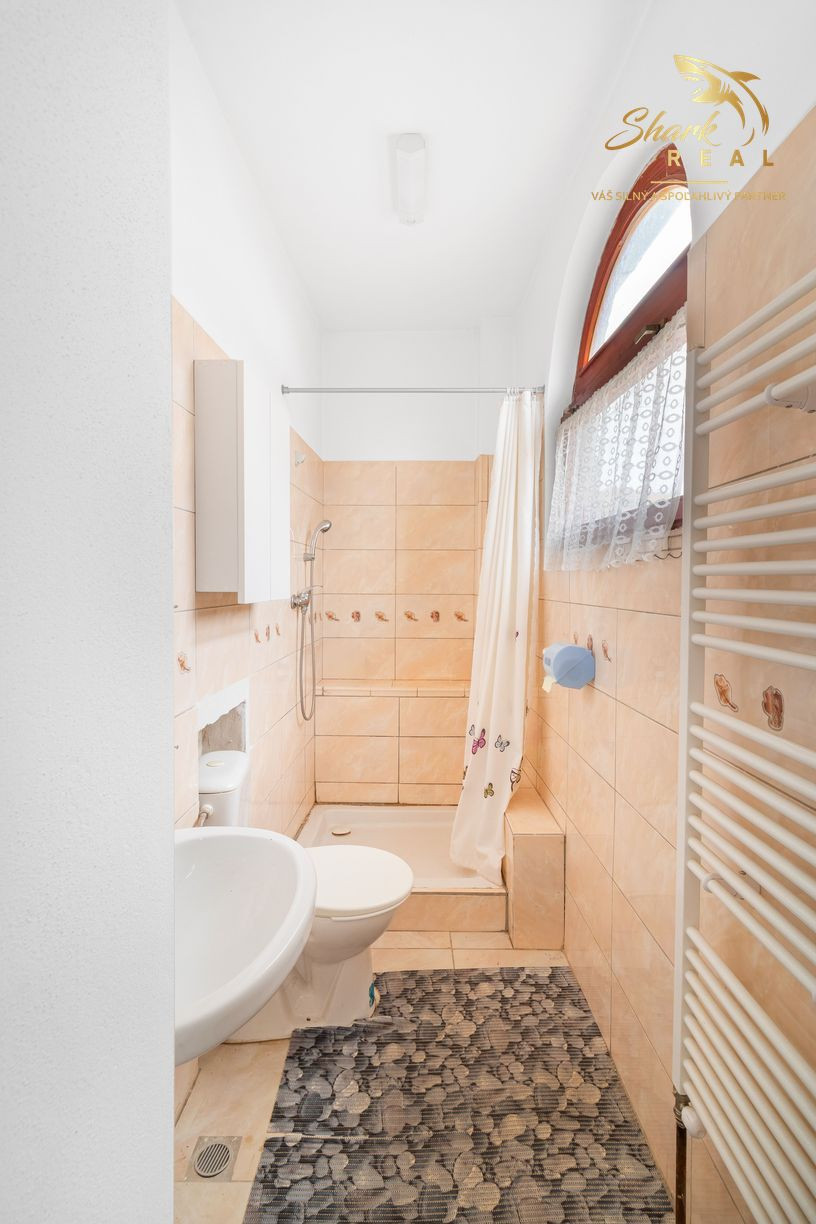 Útulný dom s nádhernou záhradou v krásnej prírode