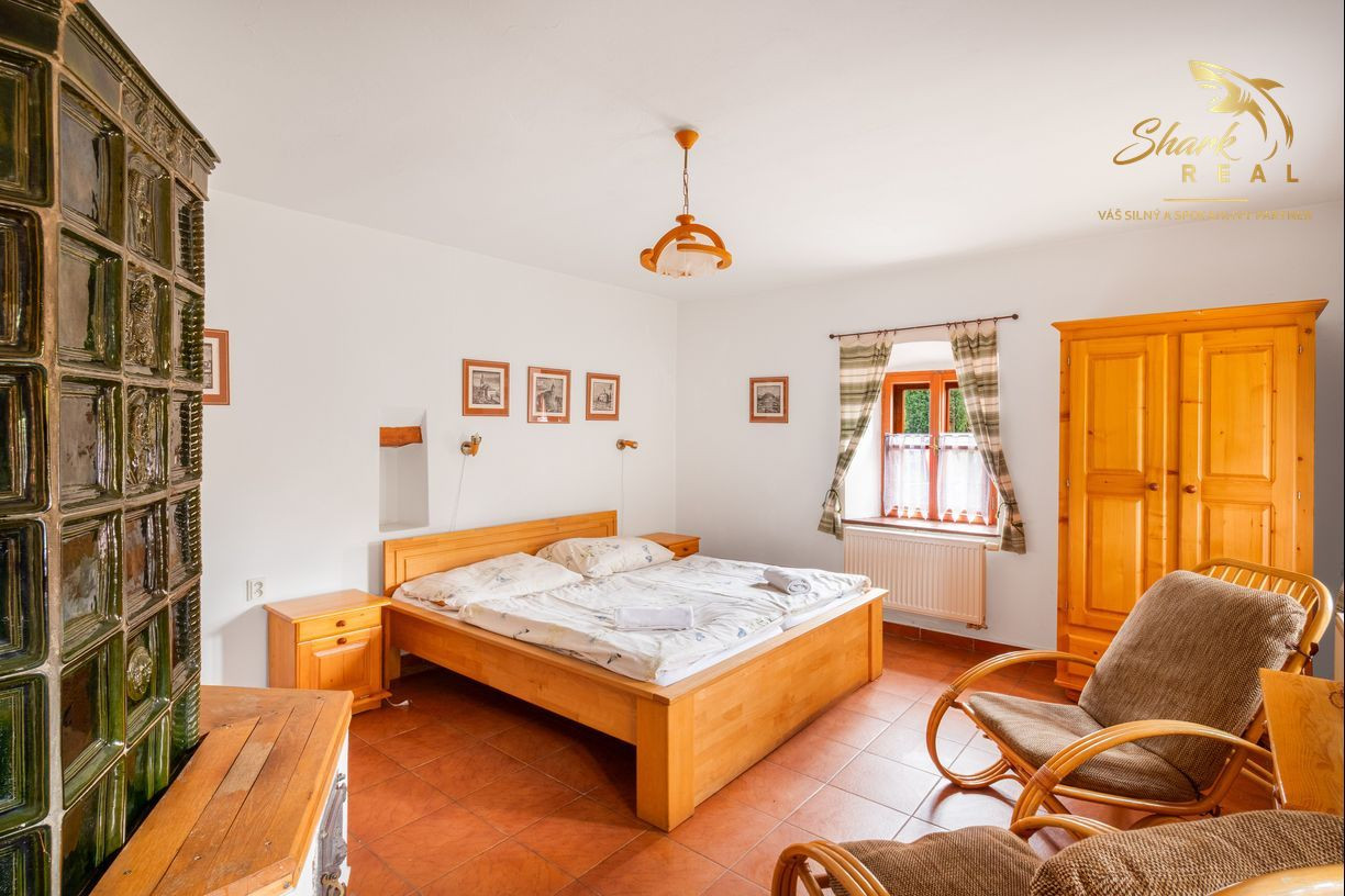 Útulná chata usadená v krásnom prostredí Štiavnických vrchov