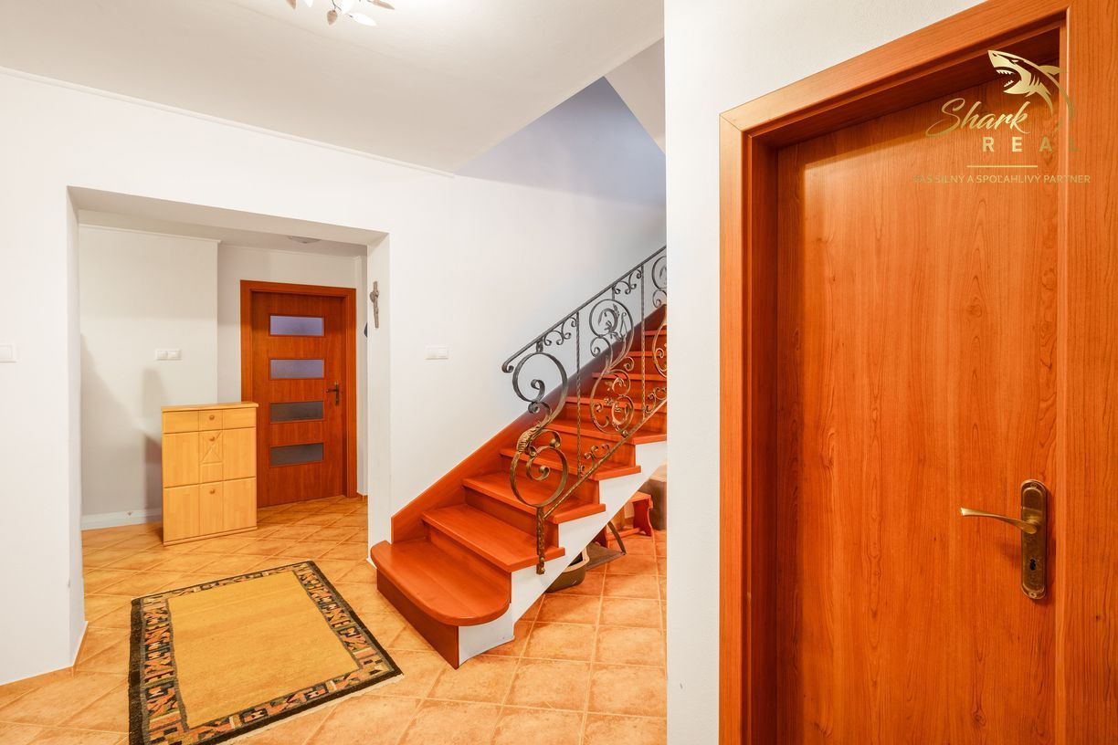 Dom s príjemnou atmosférou a atraktívnym pozemkom 1167m2