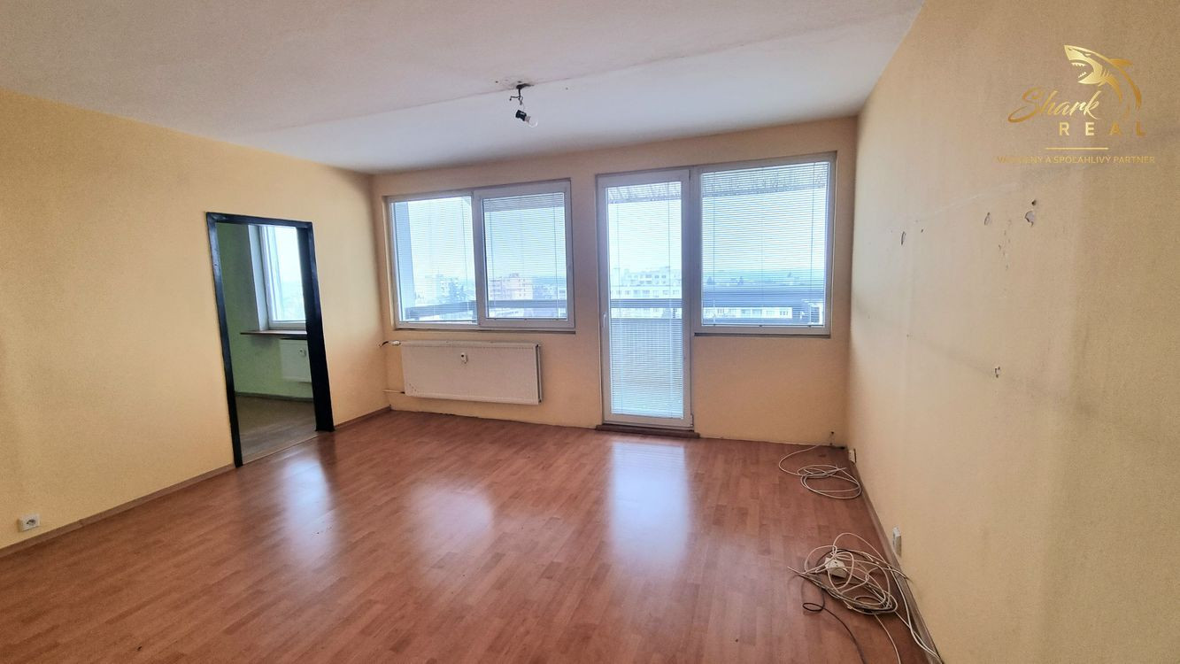 Na predaj 3-izbový byt na kompletnú rekonštrukciu 