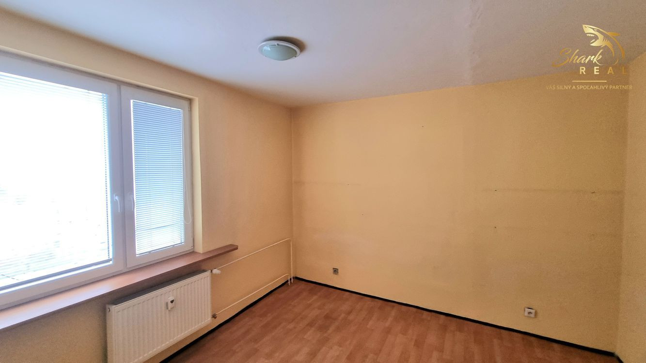 Na predaj 3-izbový byt na kompletnú rekonštrukciu 