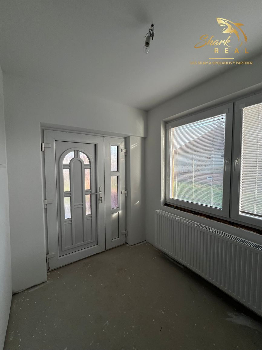 Predám priestranný 4-izbový dom po kompletnej vnútornej rekonštrukcii