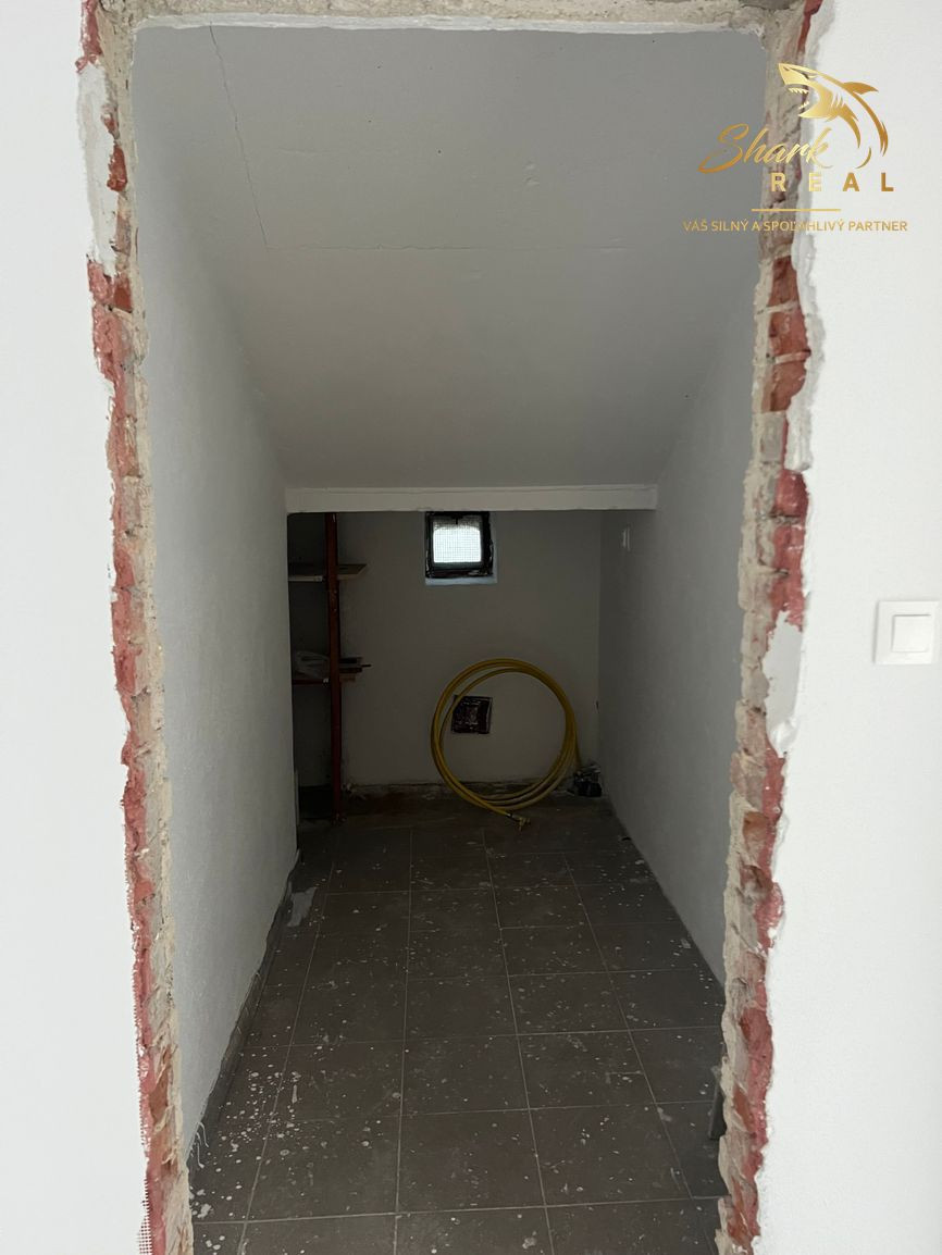 Predám priestranný 4-izbový dom po kompletnej vnútornej rekonštrukcii