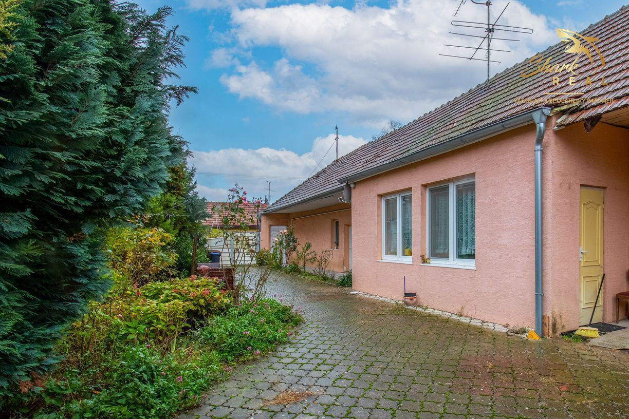 Investičný stavebný pozemok 1663 m² v tichej lokalite Piešťan