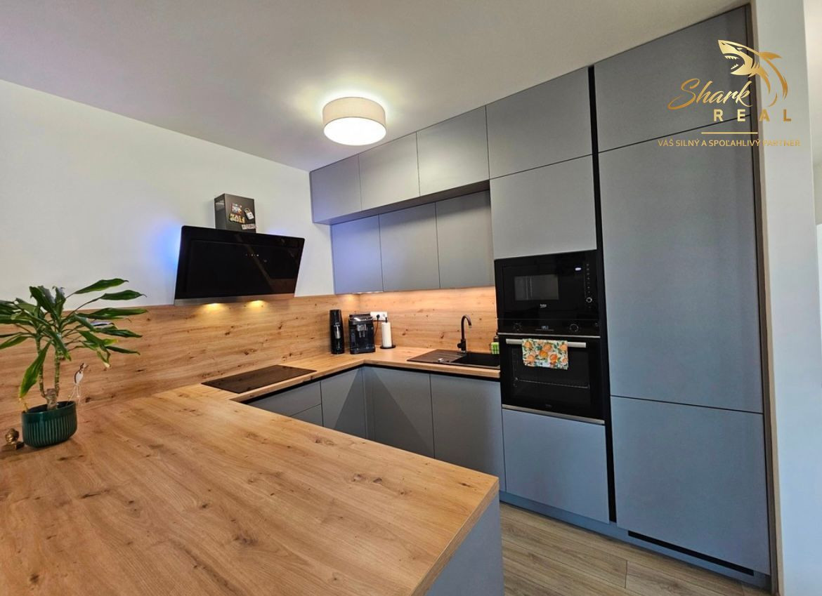 EXKLUZÍVNE NA PREDAJ: moderná 4-izbová novostavba v dvojdome v obľúbených Lužiankach pri Nitre. 