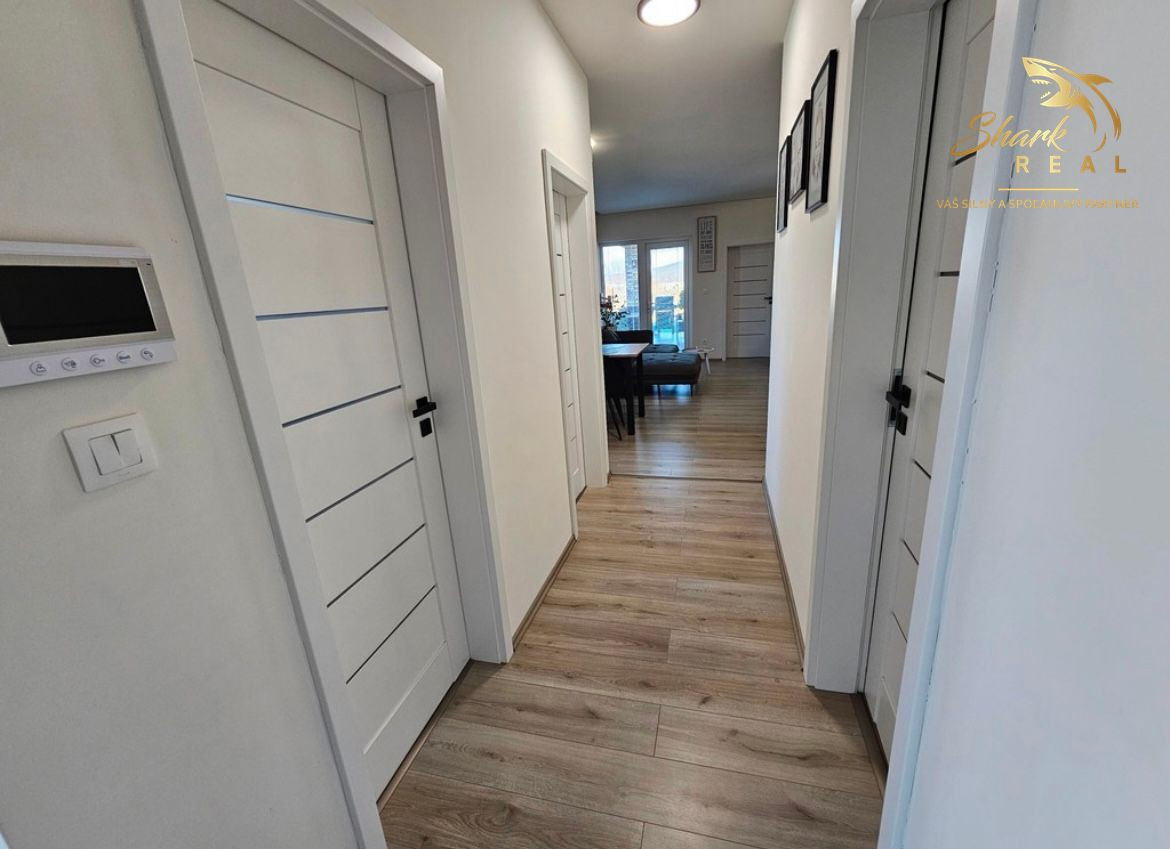 EXKLUZÍVNE NA PREDAJ: moderná 4-izbová novostavba v dvojdome v obľúbených Lužiankach pri Nitre. 