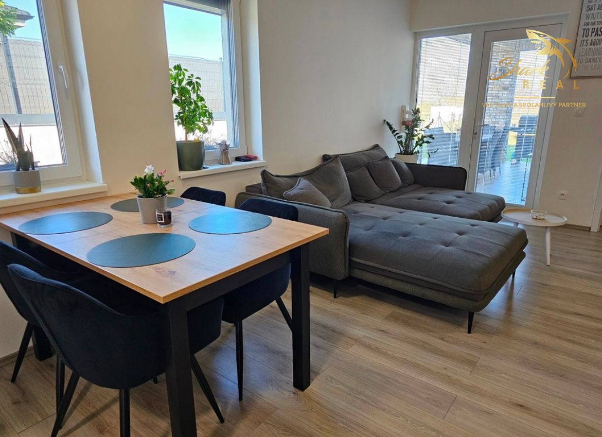 EXKLUZÍVNE NA PREDAJ: moderná 4-izbová novostavba v dvojdome v obľúbených Lužiankach pri Nitre. 