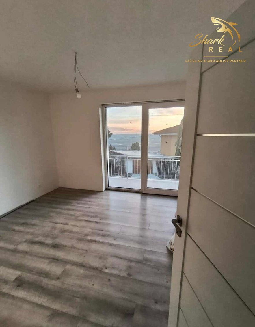 Na predaj: Moderný 3,5-izbový byt s panoramatickým výhľadom – Zobor, Nitra