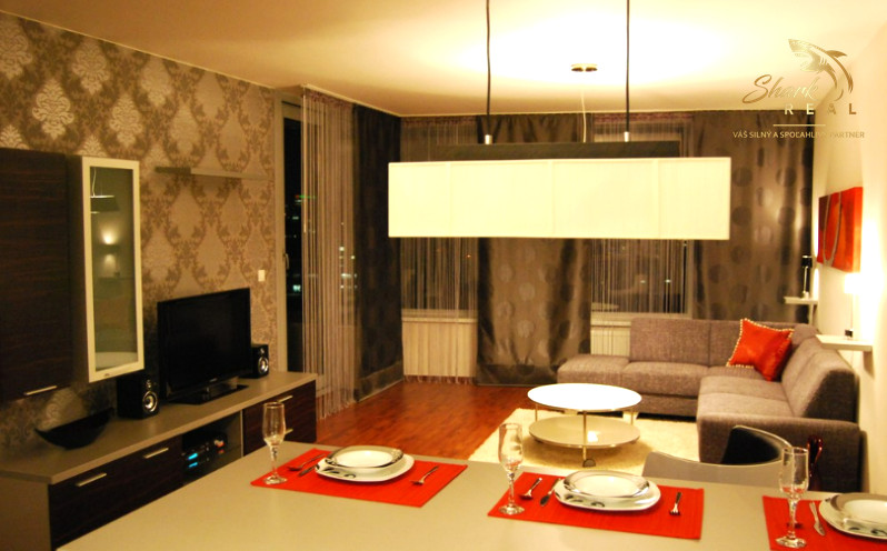 TRI VEŽE _ 2i byt _ Parkovanie, Fittnes 