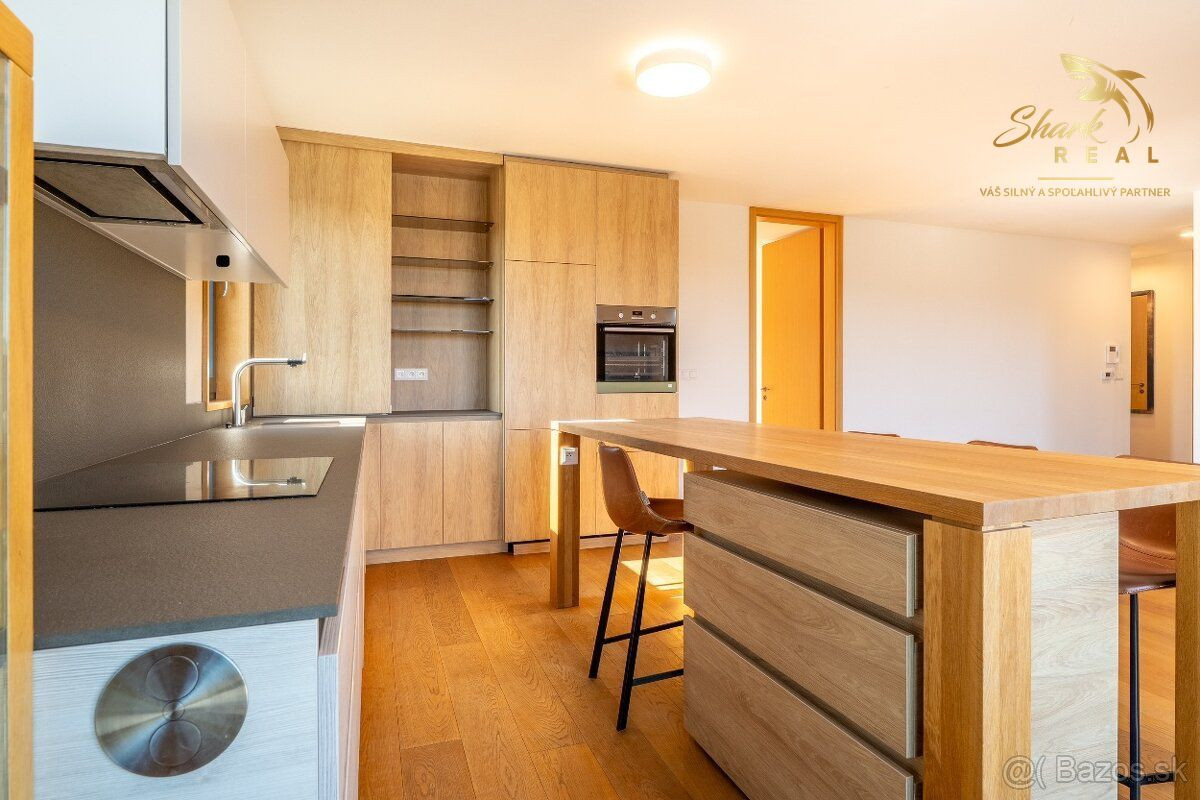 Slnečný 3-izbový byt pri Horskom parku s výhľadmi a maximálnym súkromím