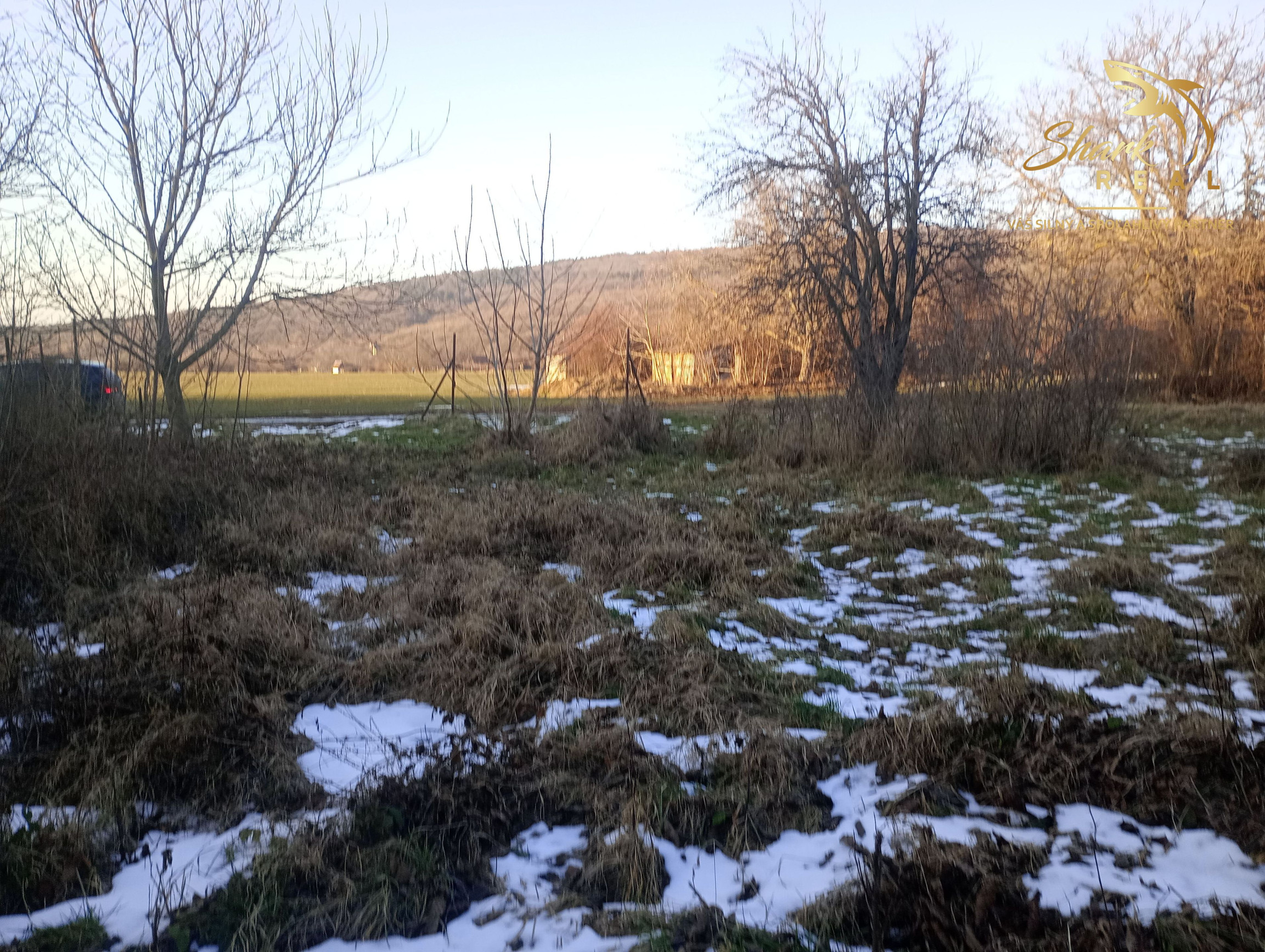 Na predaj rovinatý stavebný pozemok na Zobore