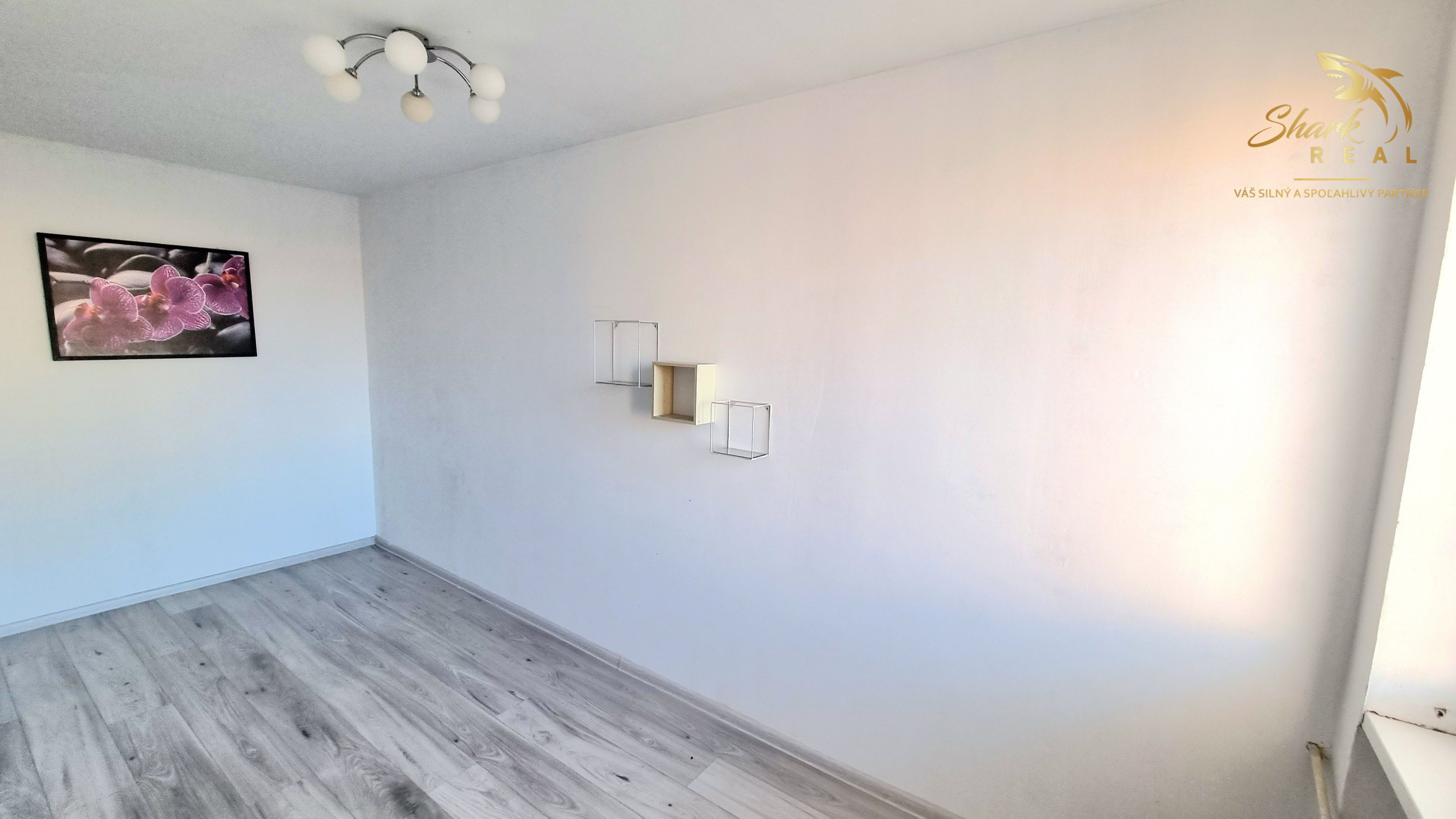 Na predaj 3-izbový byt na ulici Komenského v Trebišove