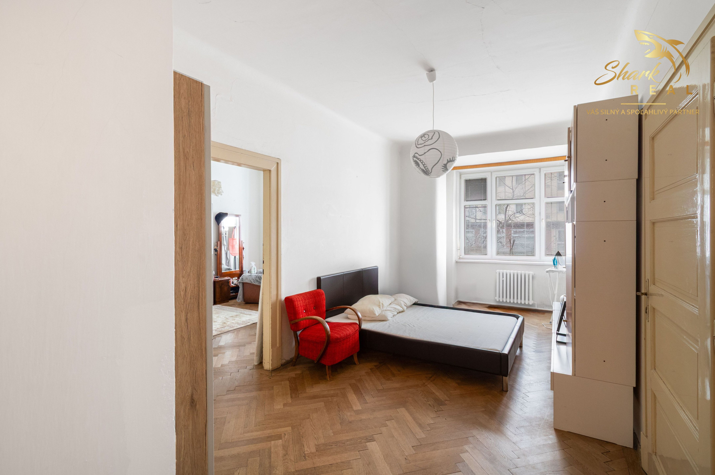 Na predaj 4 izbový byt 135m2 s veľkou pivnicou 14m2 v prestížnej časti EUROVEA