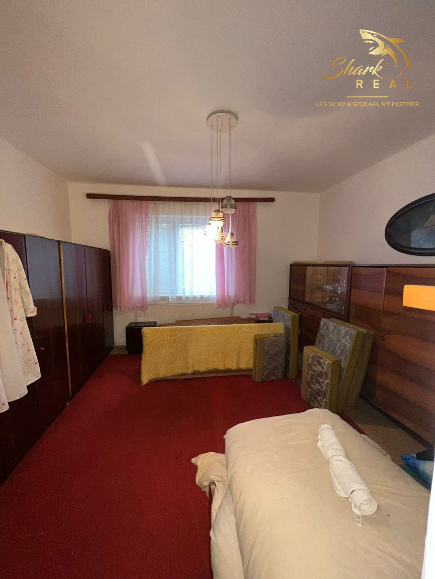 Na predaj: 3-izbový rodinný dom s veľkým pozemkom a rybníkom – len 6 km od Galanty!