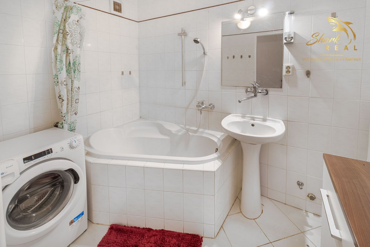 Krásny veľkometrážny zrekonštruovaný 2-izbový byt