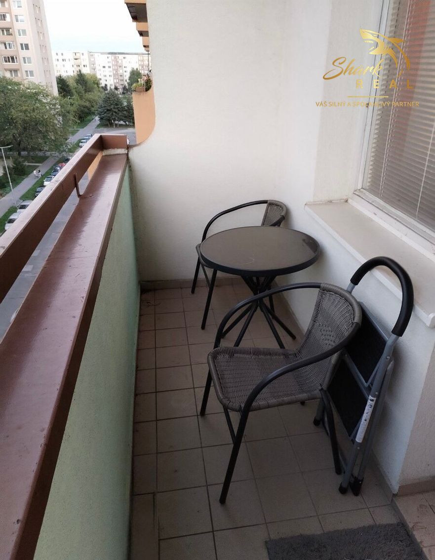 Ponúkame Vám na predaj priestranný 4-izbový byt 