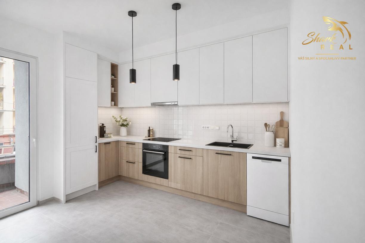 4i byt s otvorenou dispozíciou a 2 balkónmi v srdci Starého Mesta