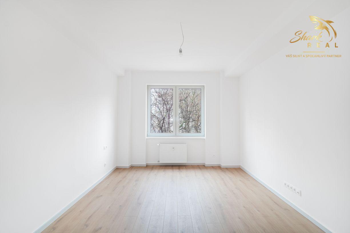 4i byt s otvorenou dispozíciou a 2 balkónmi v srdci Starého Mesta