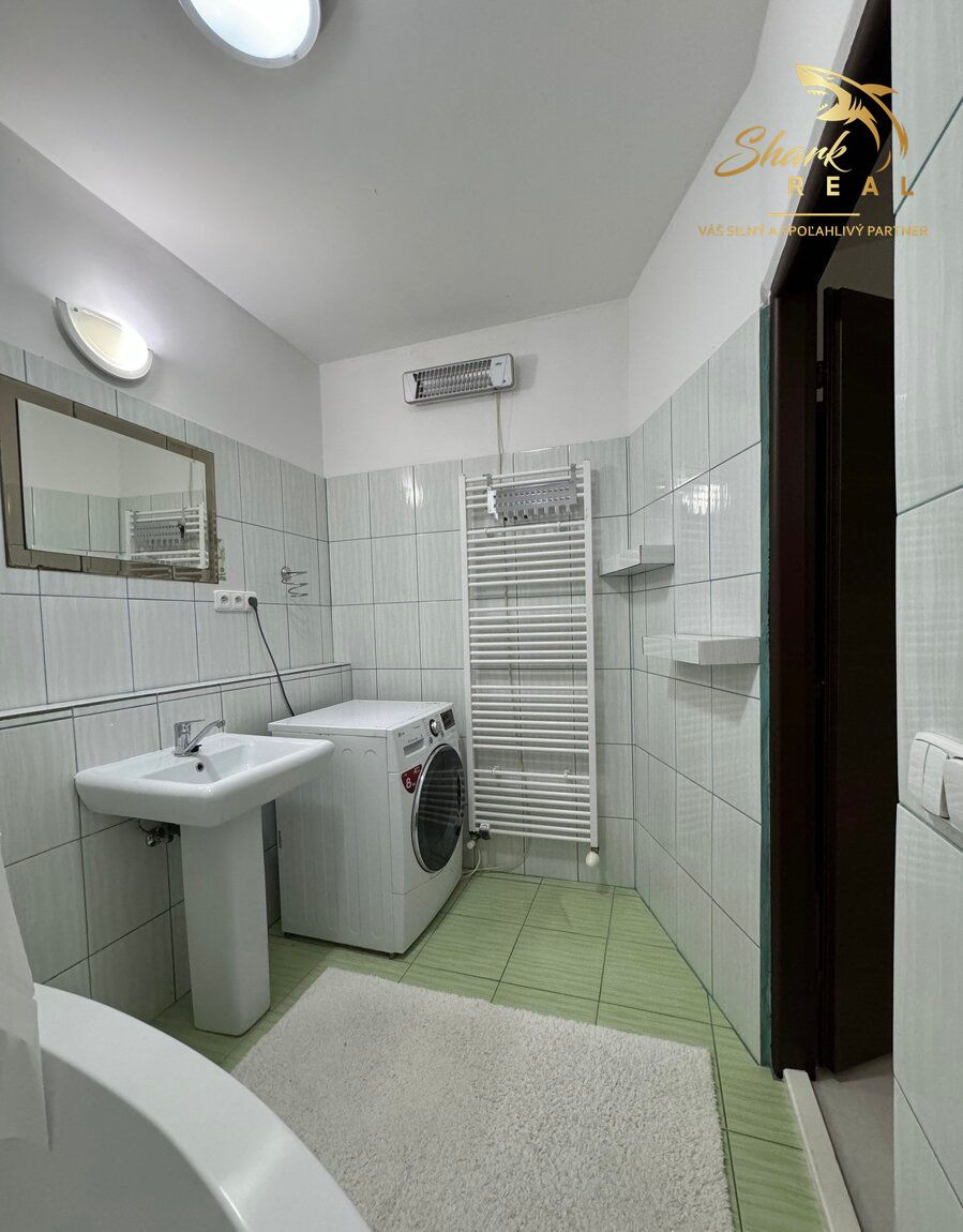 Krásny priestranný  3-izbový  byt