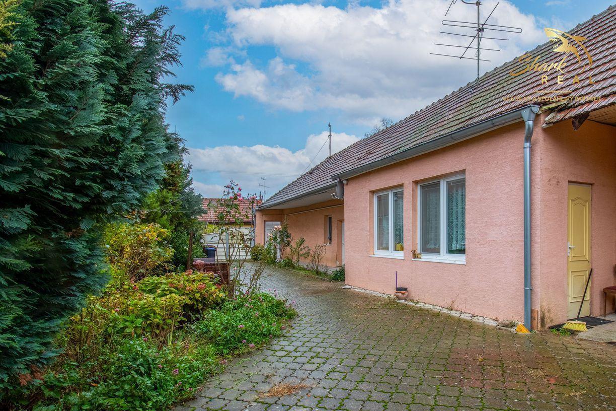 Investičný stavebný pozemok 1663 m² v tichej lokalite Piešťan