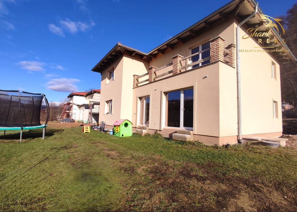 4 izbová novostavba v dvojdome neďaleko tajchu 