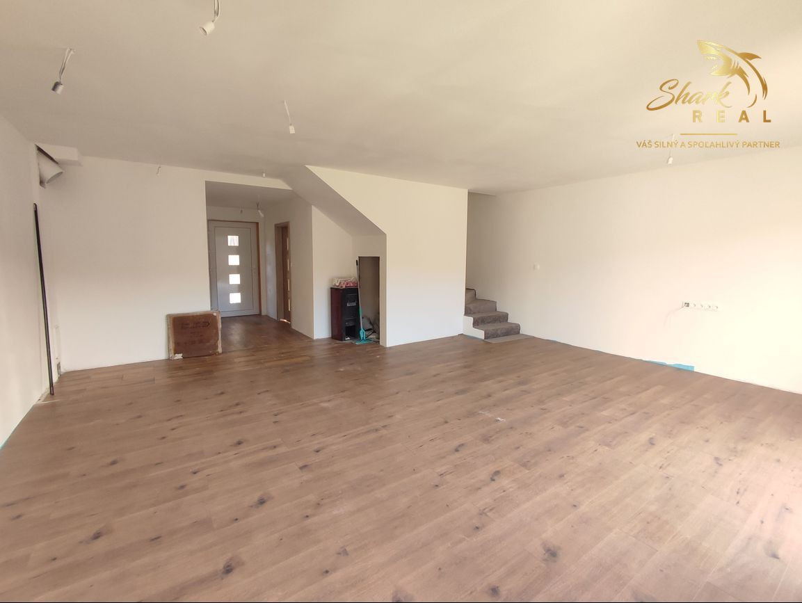 4 izbová novostavba v dvojdome neďaleko tajchu 