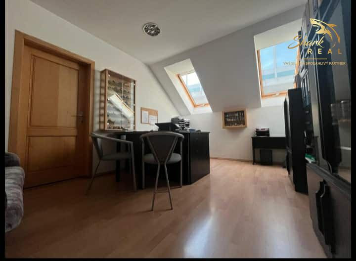 Skladový areál v priemyselnej oblasti v Nitre