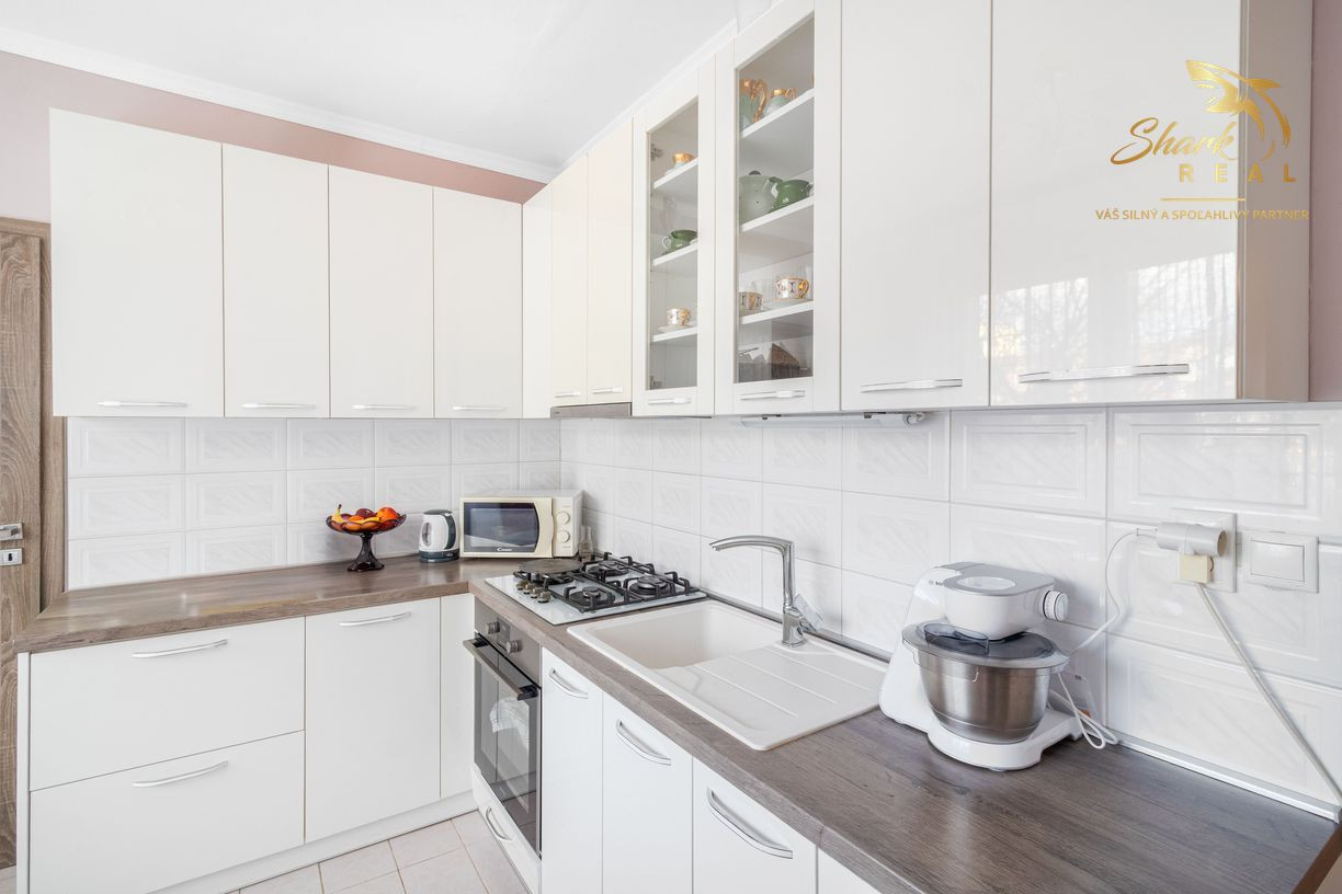 TOP lokalita, skvelá cena! Na predaj 3 izbový byt v Nových Zámkoch