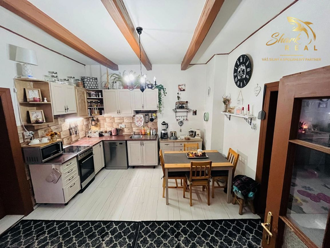 REZERVOVANÉ! Exkluzívna ponuka - romantický vidiecky dom na predaj