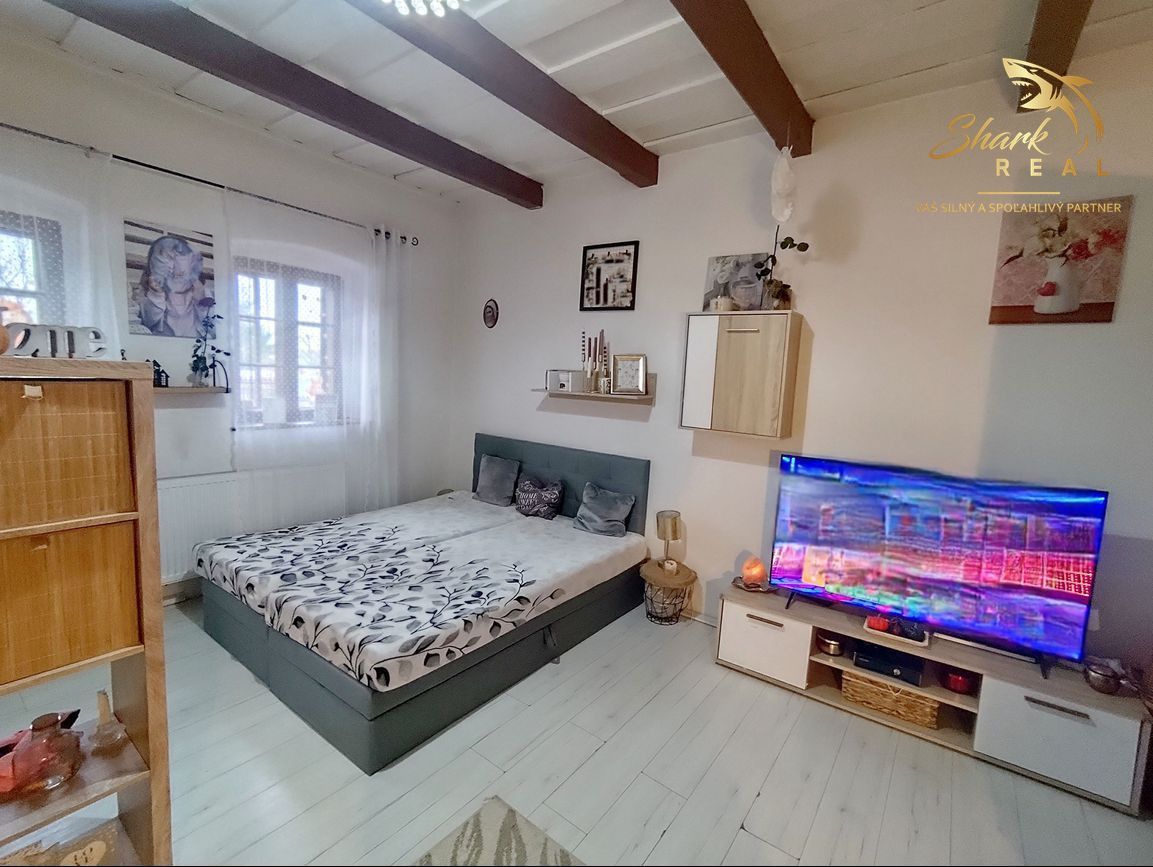 REZERVOVANÉ! Exkluzívna ponuka - romantický vidiecky dom na predaj