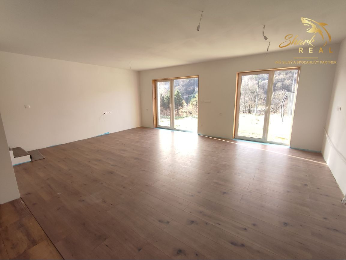 Byt v novostavbe so záhradou neďaleko tajchu Nová Baňa